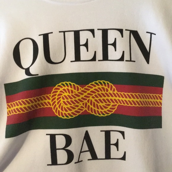 Sweatshirt - Picture 2 of 4